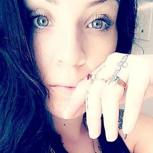 Meet your Posher, Tiny